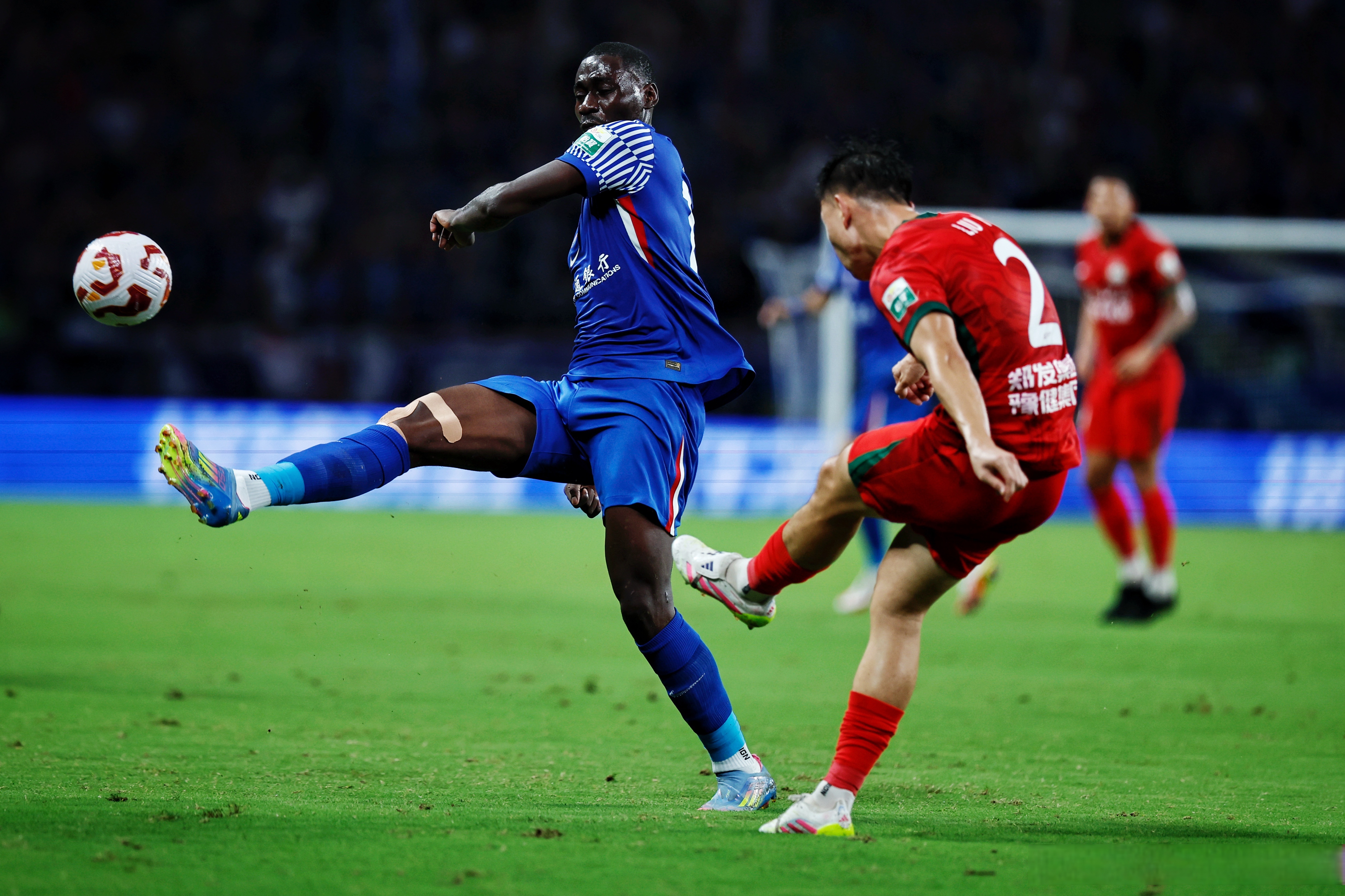 爱游戏中国-关于赛地聚焦——中超今夜热度飙升，菲尼克斯太阳刷新队史纪录，悬念犹存，球探报告显示潜力的信息