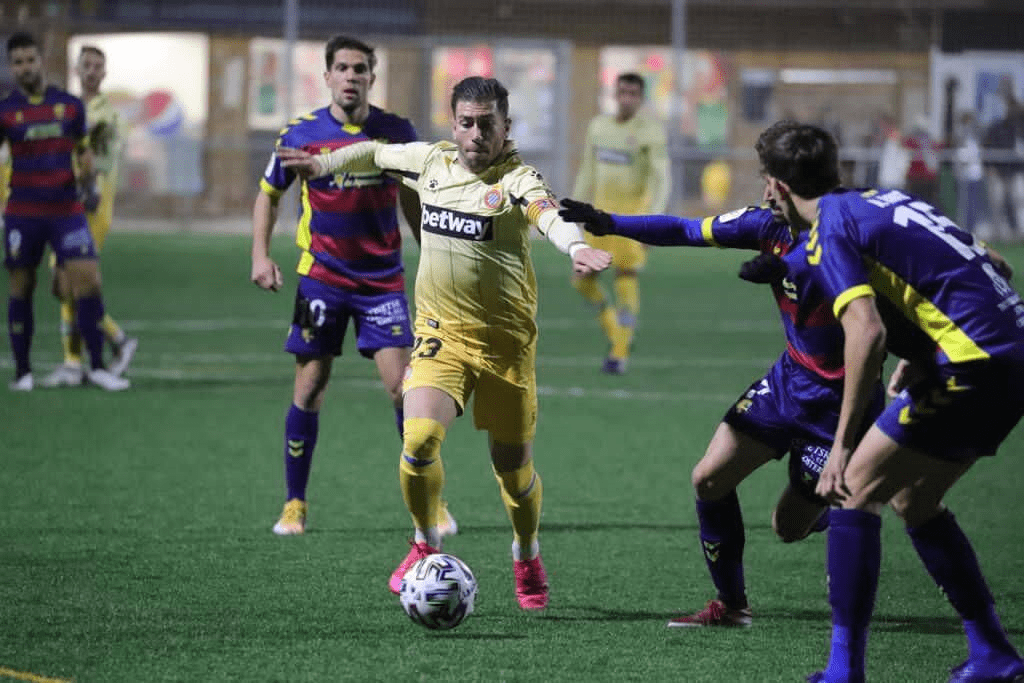 爱游戏中国-赛前体能课后，多伦多猛龙队长鼓劲备战国王杯，管理层满意，数据趋势出现新变化(nba多伦多猛龙队)