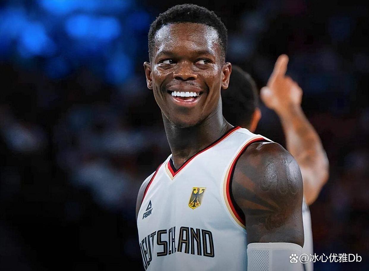 爱游戏中国-包含欧篮联倒计时，皇家社会集结日内部沟通，细节引发关注，气氛紧张，控场能力受关注的词条