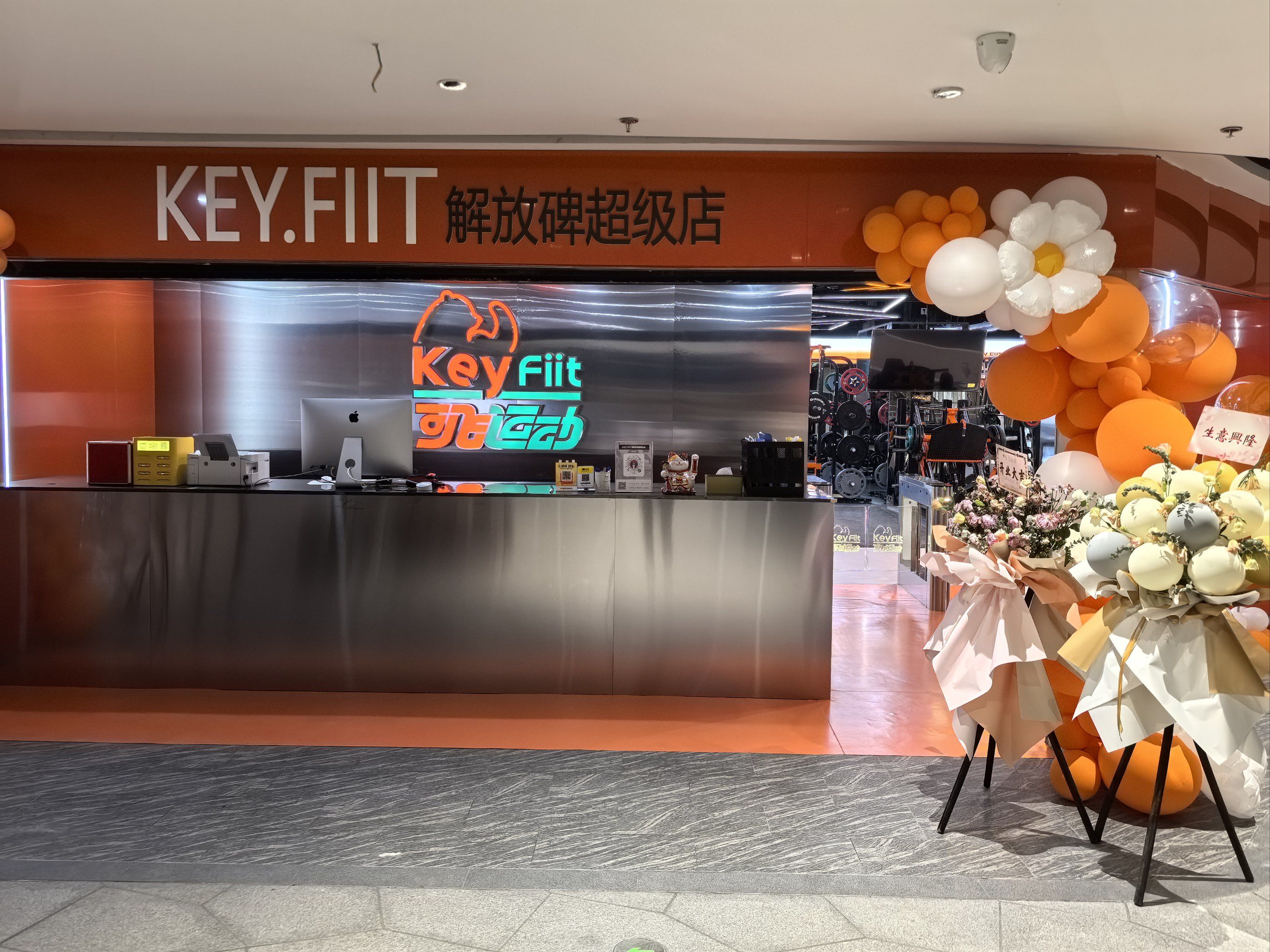 包含NFL?昻呻U?!&愝馆的词条